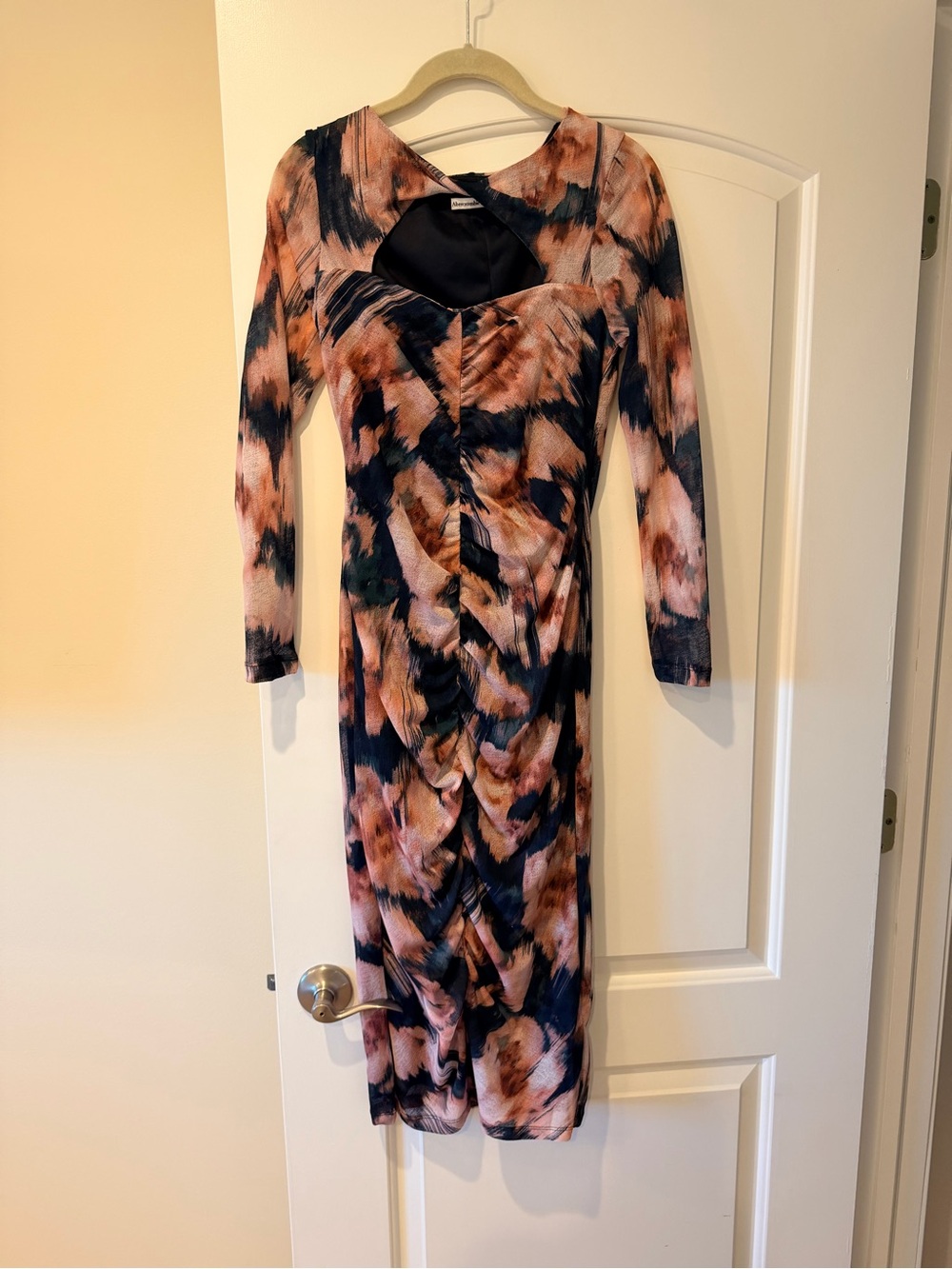 Abercrombie & Fitch Long Sleeve Ruched Midaxi Dress in Blush and Navy